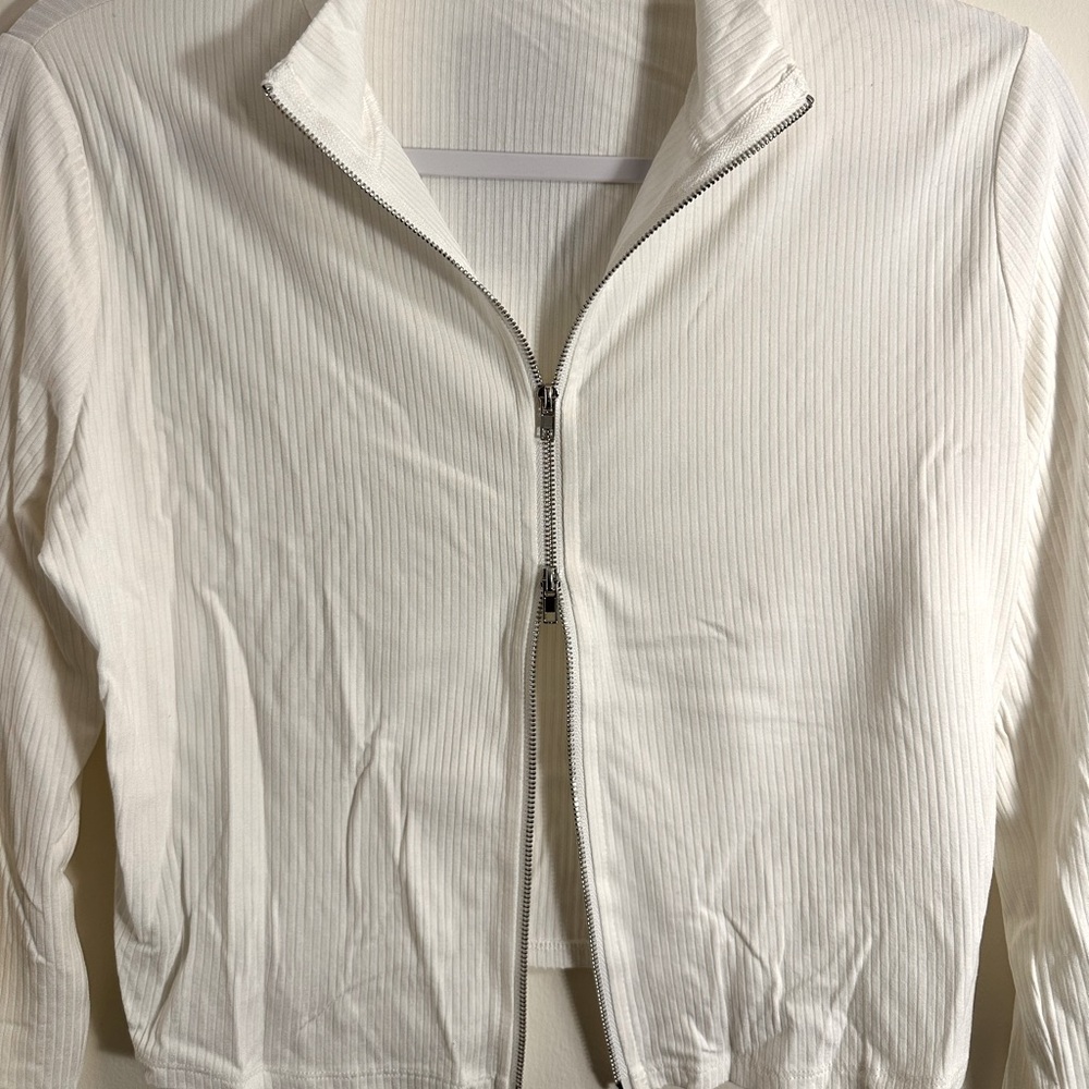 NWT FashionNova long sleeve with zippers